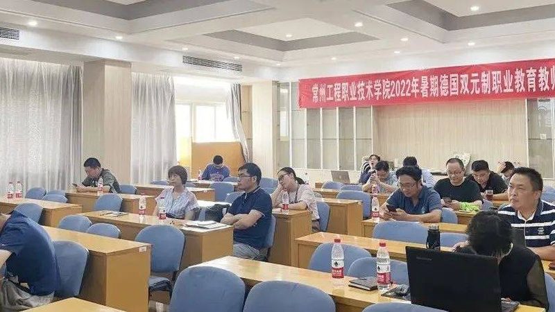 零基础学会计先学基础还是实操